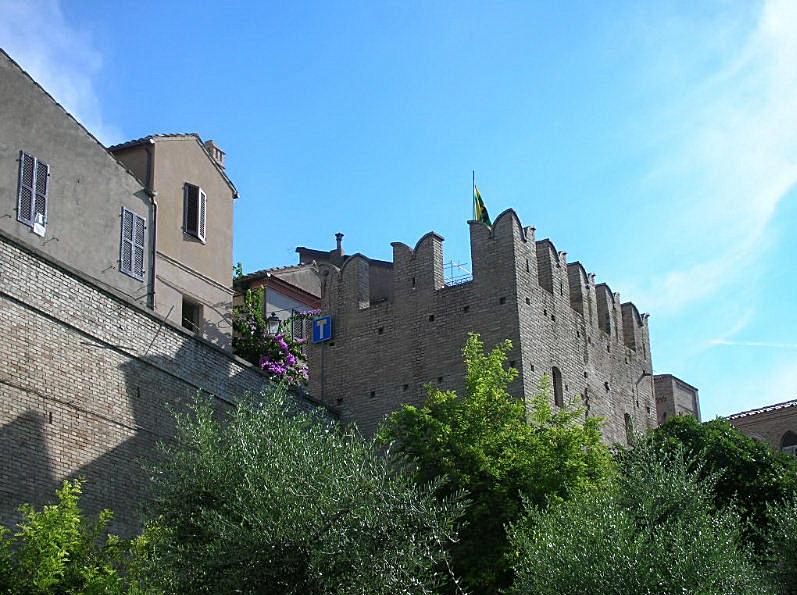 Torre di Palme nelle Marche